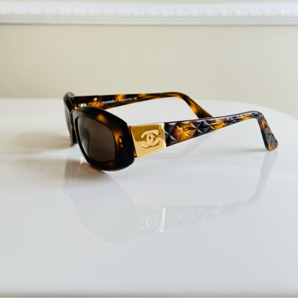 LIKE NEW π€ RARE CHANEL tortoise gold sunglasses 5014 - Picture 8 of 14
